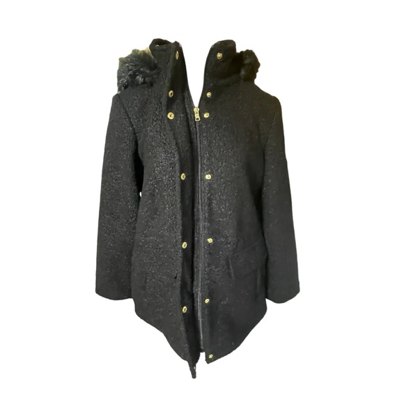 - INTL d.e.t.a.i.l.s Coat with fur Hood Size Small - Picture 12 of 16